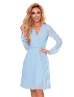 ISABELLE - Světle modré dámské plisované šaty s výstřihem a dlouhými rukávy 313-10