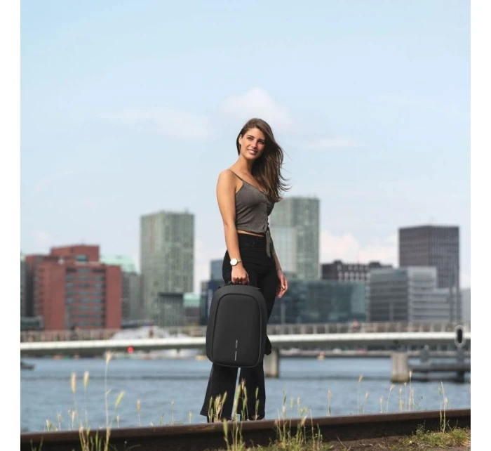 XD DESIGN BATOH PROTI KRÁDEŽI BOBBY HERO SMALL BLACK P/N: P705.701 XD DESIGN BATOH PROTI KRÁDEŽI BOBBY HERO SMALL BLACK P/N: P705.701