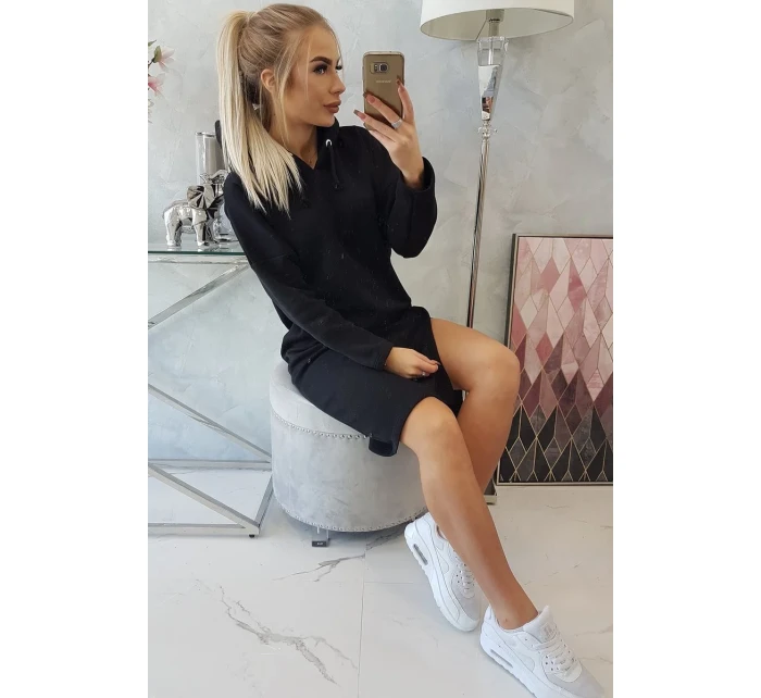 Šaty s kapucí a bočním rozparkem černé Šaty s kapucí a bočním rozparkem černé