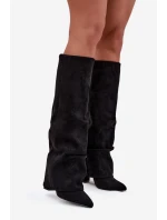 Dámské zateplené kozačky s vyhrnutou špičkou na sloupkovém podpatku Elivira – černé Dámské zateplené kozačky s vyhrnutou špičkou na sloupkovém podpatku Elivira – černé