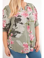 Dámská bavlněná halenka Plus Size s výstřihem do V v model 22043068 vzoru khaki - K-Fashion