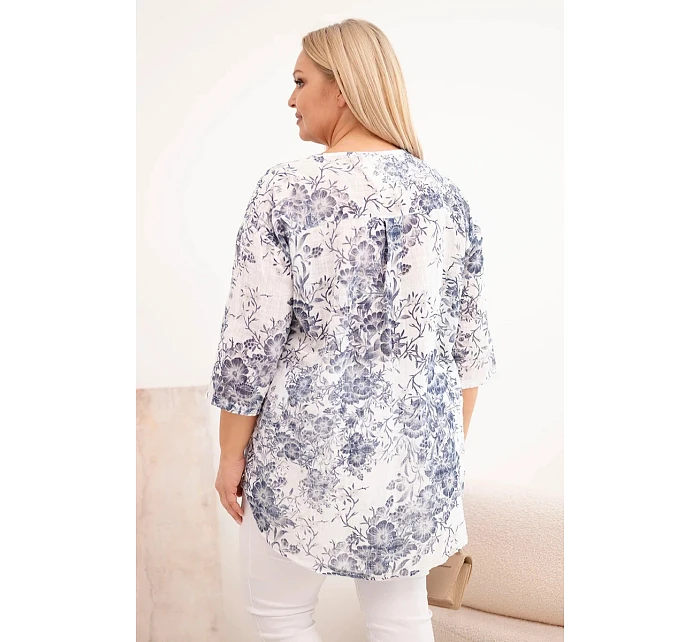 Dámská bavlněná halenka plus size s krátkým rukávem a ozdobným knoflíkem bílá