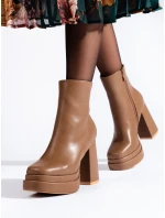 Stylové hnědé dámské kotníčkové boty na širokém podpatku Stylové hnědé dámské kotníčkové boty na širokém podpatku