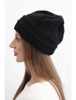 Dámská zimní čepice z vlny a s pleteným vzorem K428 černá Dámská zimní čepice z vlny a s pleteným vzorem K428 černá