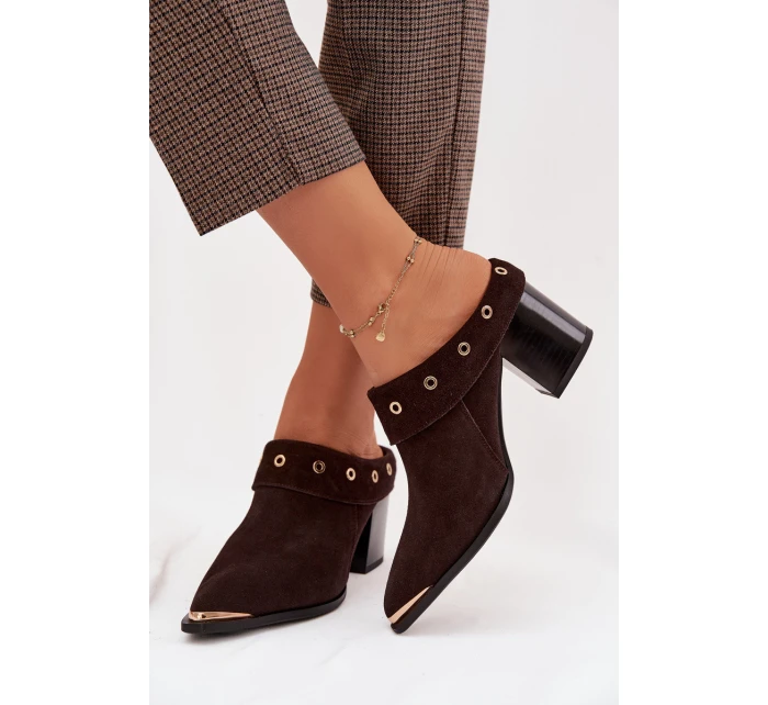 Semišové dámské sandály na podpatku D&A model 22031840 čokoládové - S.Barski