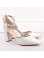 Dámské ažurové sandály béžové model 21904482 - Sabatina