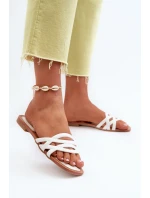 Dámské sandály z ekokože na ploché podrážce bílé model 21657557 - Boto Dámské sandály z ekokože na ploché podrážce bílé model 21657557 - Boto