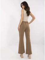 Kalhoty DHJ SP model 21034913 světle hnědé - FPrice Kalhoty DHJ SP model 21034913 světle hnědé - FPrice