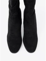 Luxusní dámské kotníčkové boty černé na širokém podpatku Luxusní dámské kotníčkové boty černé na širokém podpatku