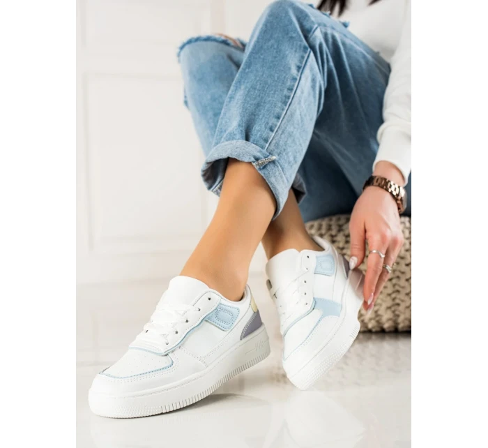 Módní  tenisky dámské bílé bez podpatku