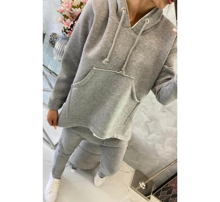 Šedá souprava kalhot baggy Šedá souprava kalhot baggy