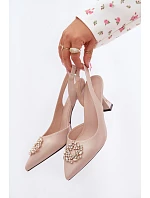 Sandály na podpatku s model 22095233 zdobením Béžové - VINCEZA