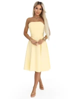 rozšířené midi šaty s páskem pastelově žluté model 22017316 - numoco rozšířené midi šaty s páskem pastelově žluté model 22017316 - numoco
