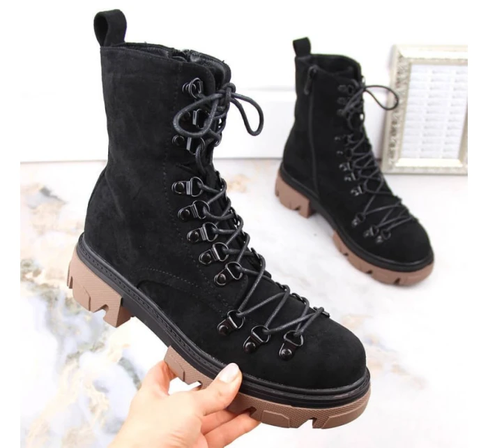 W model 18968499 černé semišové zateplené boty - VINCEZA