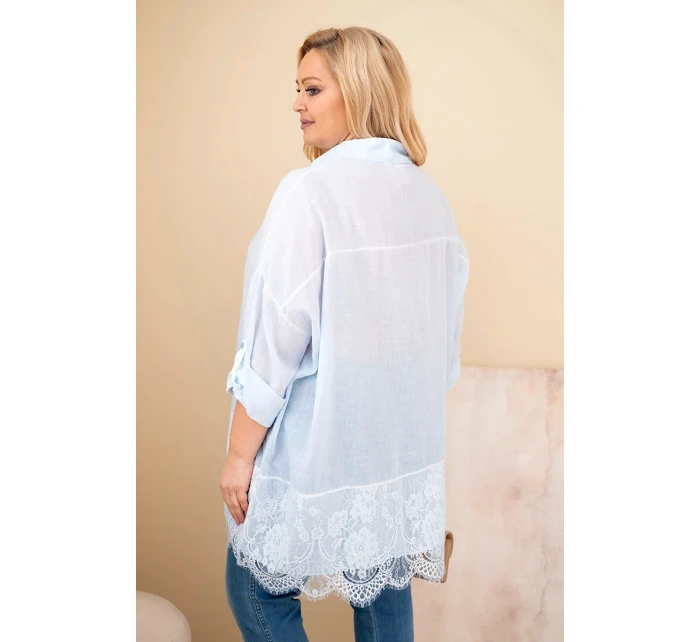 Dámská košile Plus Size bavlněná s krajkovým lemem modrá Dámská košile Plus Size bavlněná s krajkovým lemem modrá