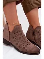 Dámské perforované kotníkové boty na nízkém podpatku Vinceza 58626 tmavě béžové Dámské perforované kotníkové boty na nízkém podpatku Vinceza 58626 tmavě béžové