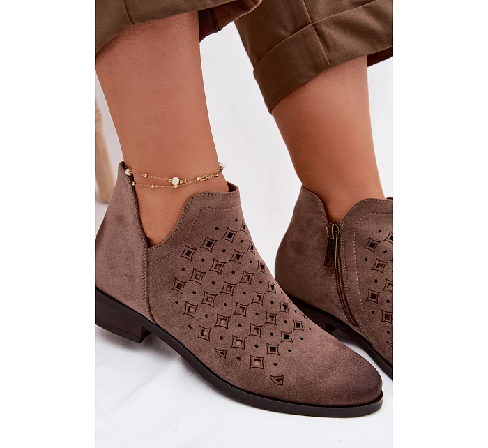 Dámské perforované kotníkové boty na nízkém podpatku Vinceza 58626 tmavě béžové Dámské perforované kotníkové boty na nízkém podpatku Vinceza 58626 tmavě béžové