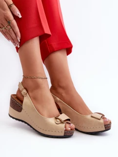 Dámské Lehké Sandály Na Comfort Shoes Béžové model 21661097 - EVENTO