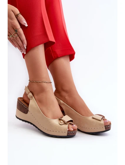 Dámské Lehké Sandály Na Comfort Shoes Béžové model 21661097 - EVENTO