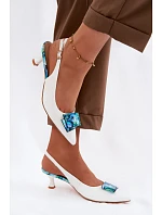 Kožené dámské lodičky na podpatku s ozdobou model 22100350 Bílé - D&A