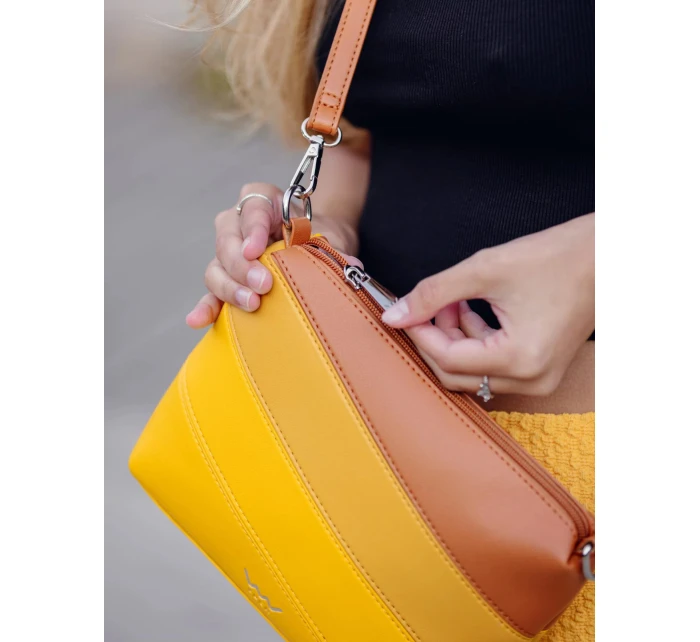 Kabelka VUCH Coalie Striped Yellow Kabelka VUCH Coalie Striped Yellow