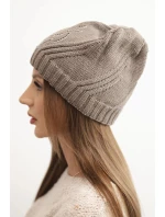 Dámská zimní čepice s vlnou volného střihu model 21782997 cappuccino - K-Fashion