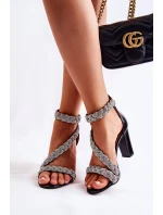 Kožené sandály na vysokém podpatku s kubickými zirkony Lewski Shoes model 21591874 černe - Boto Kožené sandály na vysokém podpatku s kubickými zirkony Lewski Shoes model 21591874 černe - Boto