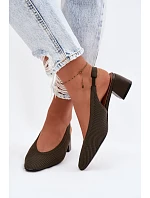 Materiálové dámské sandály na podpatku tmavě zelené model 22102914 - Boto Materiálové dámské sandály na podpatku tmavě zelené model 22102914 - Boto