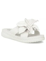 Dámské kožené žabky s květinou bílé model 22158384 - FILIPPO