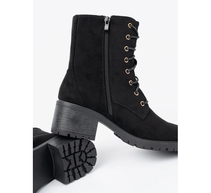 Praktické dámské kotníčkové boty černé platforma Praktické dámské kotníčkové boty černé platforma