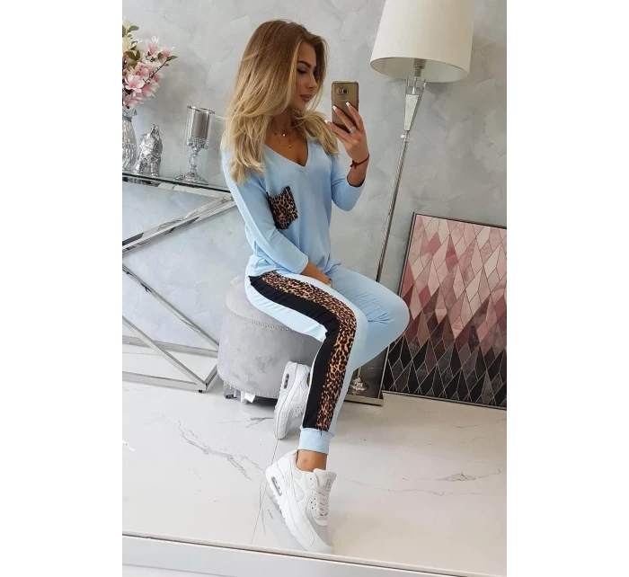 Sada s leopardím potiskem modré barvy Sada s leopardím potiskem modré barvy