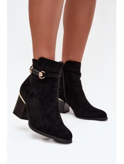Dámské zimní kozačky na podpatku s ozdobným páskem Černé model 21711606 - Boto