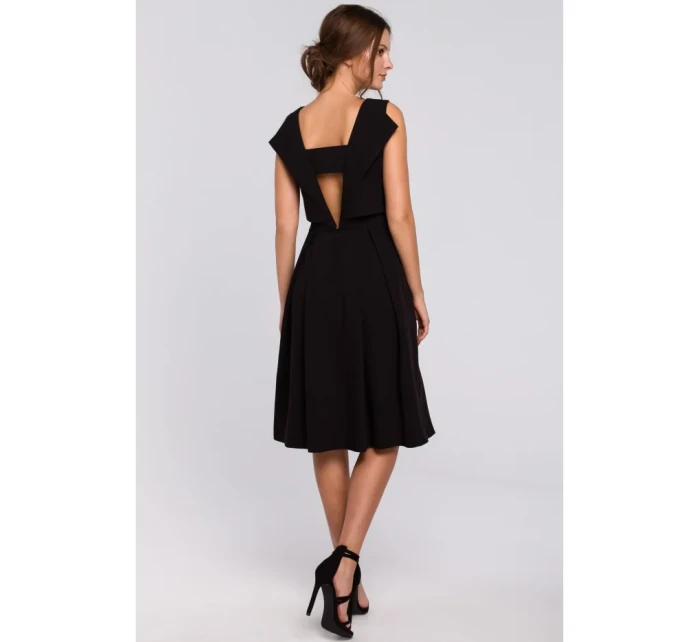 K005 Přiléhavé šaty s odhalenými zády - černé K005 Přiléhavé šaty s odhalenými zády - černé