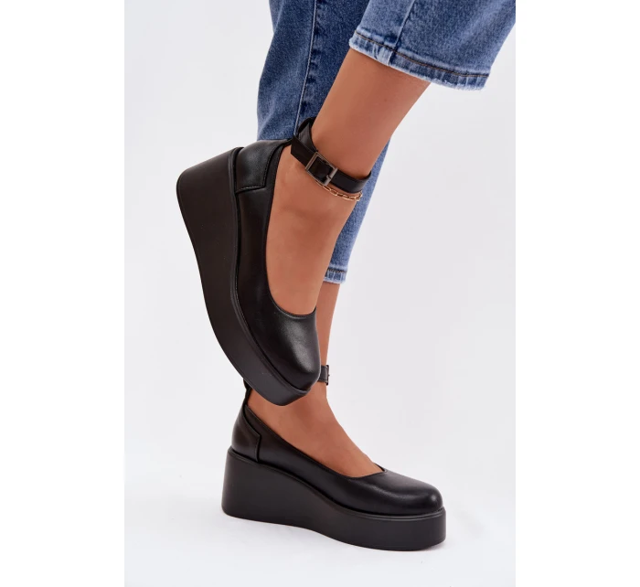 Dámské polobotky na platformě s páskem Černé Belvissa Dámské polobotky na platformě s páskem Černé Belvissa