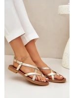 Kožené Ploché Sandály S Pásky Zlaté model 21683991 - Zazoo Kožené Ploché Sandály S Pásky Zlaté model 21683991 - Zazoo