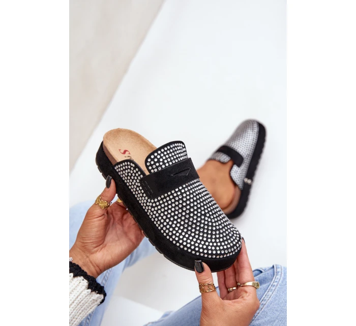 Dámské pantofle zdobené zirkony na platformě černé model 21683239 - Boto Dámské pantofle zdobené zirkony na platformě černé model 21683239 - Boto