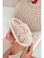 Futrzane Pantofle S Odznaky Béžové Ivelfedi Futrzane Pantofle S Odznaky Béžové Ivelfedi