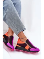 Kožené sneakersy na klínu Maciejka Černé 06853-15