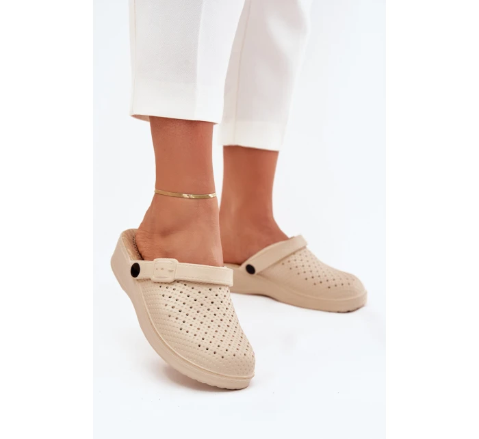 Pěnové Pantofle Dámské Béžové model 21703196 - EVENTO Pěnové Pantofle Dámské Béžové model 21703196 - EVENTO