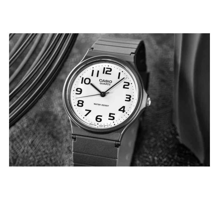 Hodinky CASIO MQ-24-7B2LEG + krabice Hodinky CASIO MQ-24-7B2LEG + krabice