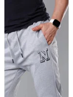 Světle šedé pánské teplákové kalhoty s potiskem model 18347910 - J.STYLE