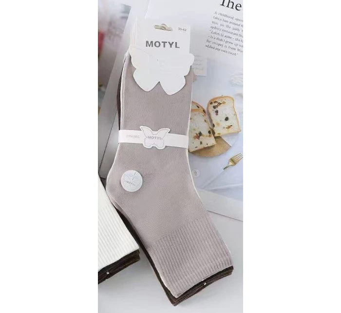 Skarpety 3542 model 22025488 - WiK Skarpety 3542 model 22025488 - WiK