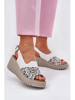 Dámské Sandály Z Přírodní Kůže Na Klínu Bílé model 21697709 - Artiker