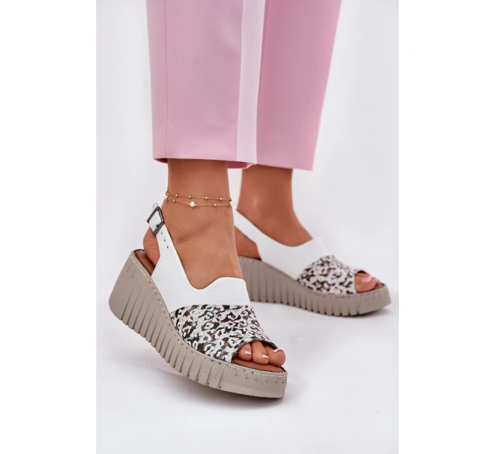 Dámské Sandály Z Přírodní Kůže Na Klínu Bílé model 21697709 - Artiker