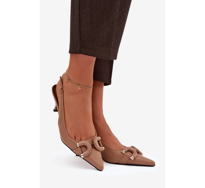 Dámské sandály na podpatku s ozdobným detailem hnědé model 21900459 - Boto