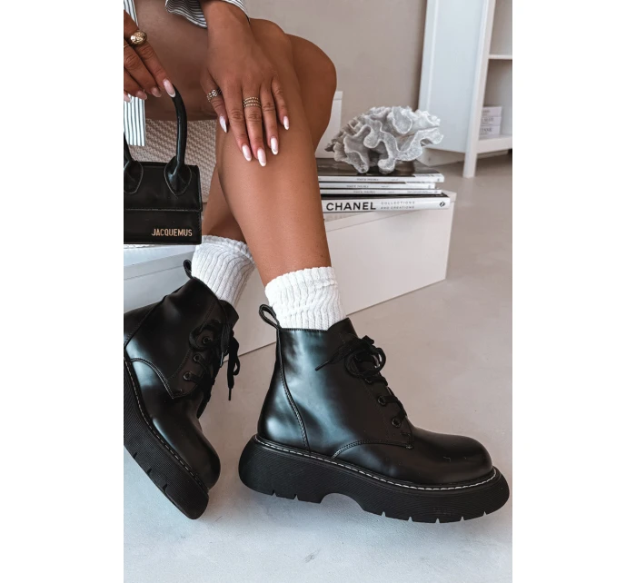 Dámské zateplené kotníkové boty na platformě s šněrováním Černé model 21935154 - Boto