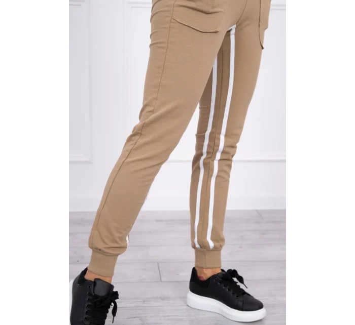 Sada s dvojitými pruhy camel