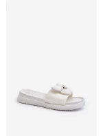 Dámské šedé sandály s ozdobou na nízké platformě Cedrella Dámské šedé sandály s ozdobou na nízké platformě Cedrella