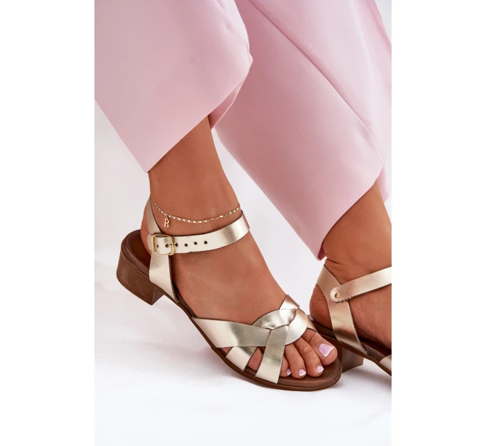 Kožené sandály na podpatku  zlaté model 21694228 - Zazoo