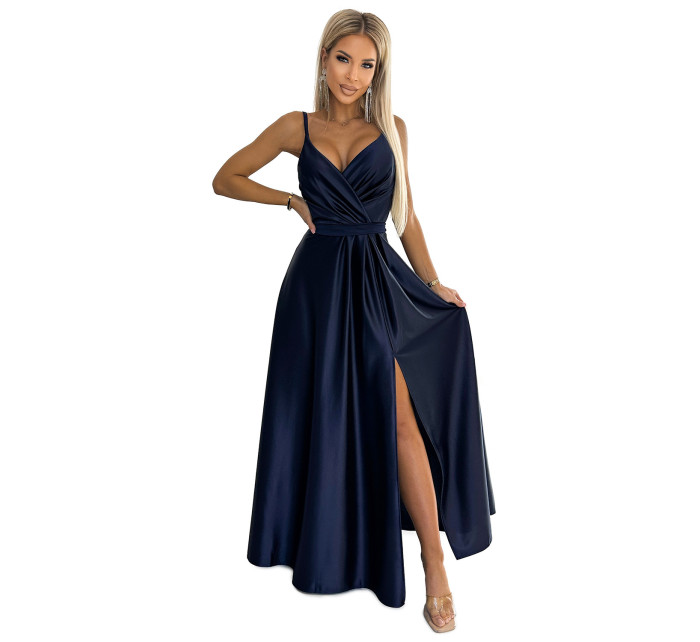 Elegantní tmavě modré dlouhé dámské saténové šaty s výstřihem model 19019247 - numoco
